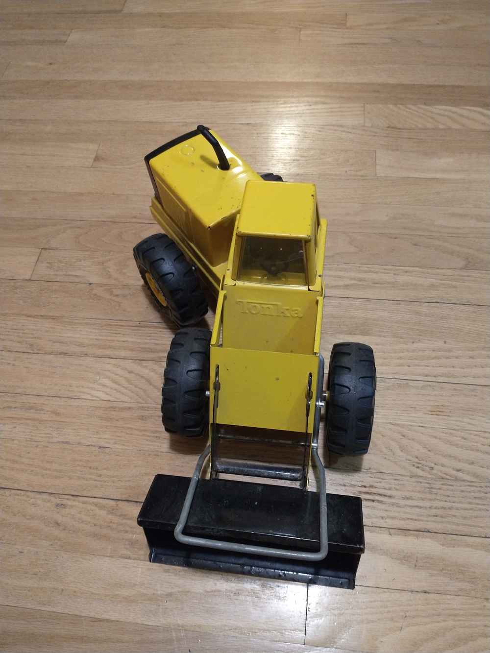 Tonka Yellow Front Loader Toy Truck - Durable Kids Construction Vehicle